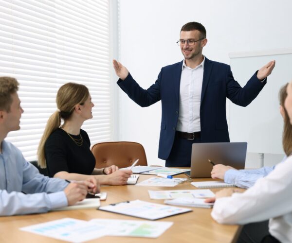 Consultoría y Desarrollo Empresarial - 3